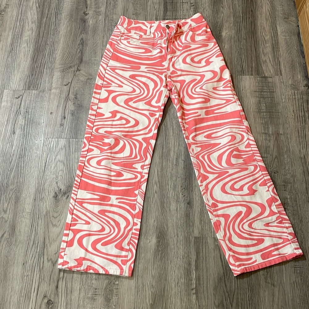SHEIN, size 6, pink and white swirl jeans
